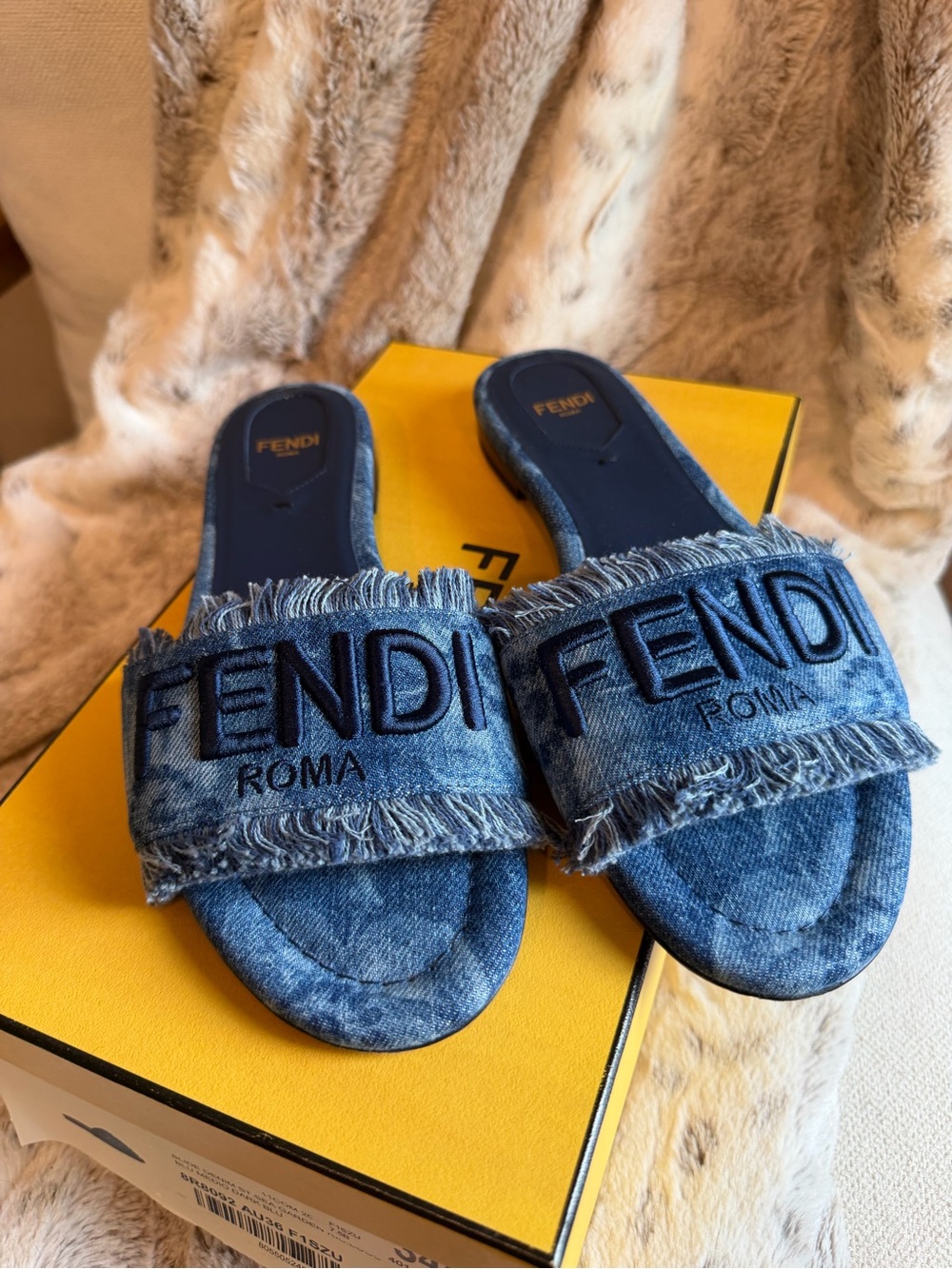 Fendi Denim Frayed Logo Slide Sandals - Blue